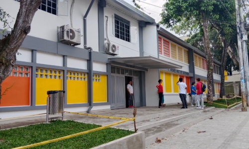Dignificamos la fachada y el entorno del colegio Andrés Páez de Sotomayor