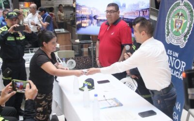 250 celulares hurtados fueron recuperados y entregados a sus propietarios