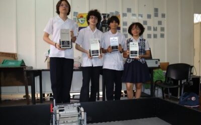 ¡Felicidades! Estudiantes del colegio Politécnico son campeones nacionales de robótica
