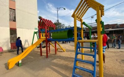 Nueva zona de juegos infantiles en el barrio Café Madrid