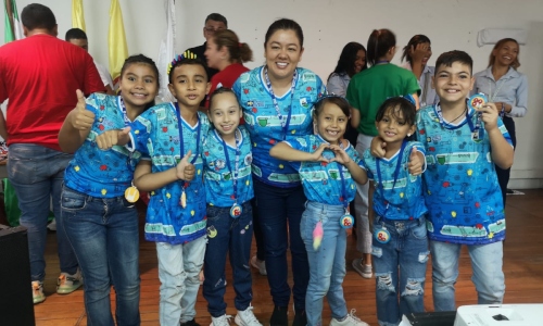 Un nuevo triunfo en robótica para el colegio Café Madrid de Bucaramanga