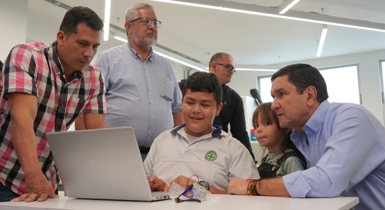 Las aulas steam que benefician a 20 mil estudiantes