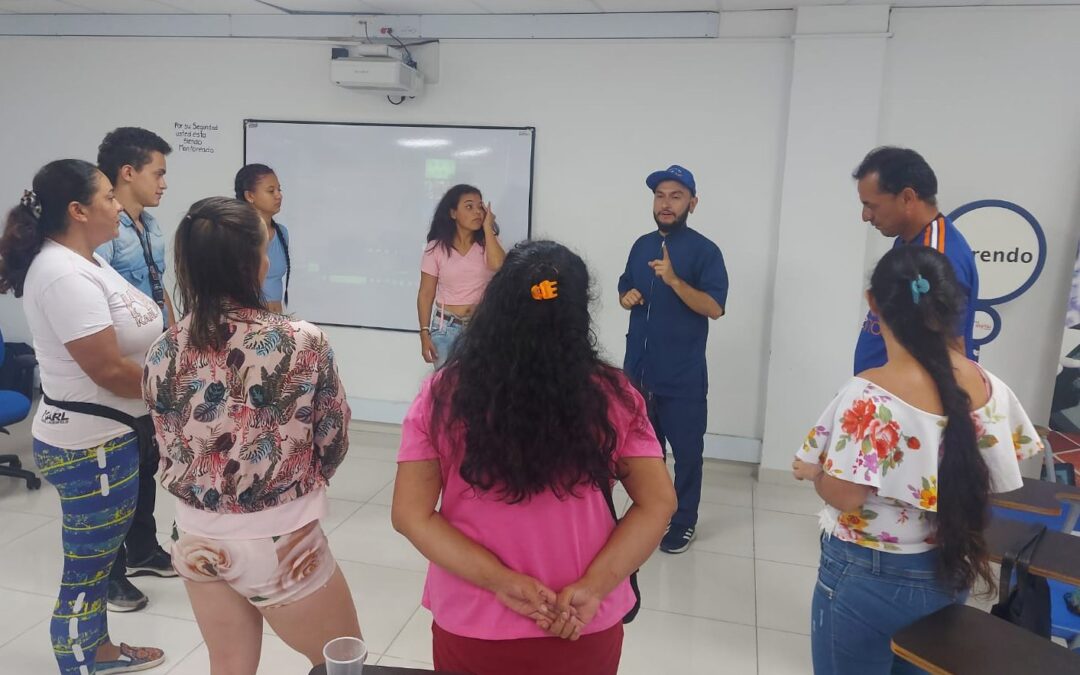 Puntos Digitales brindan talleres para familiares de personas con discapacidad