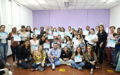 40 mujeres se certificaron en el seminario de fortalecimiento empresarial