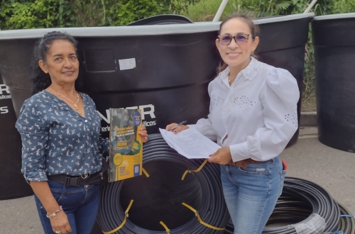 Beneficiamos a campesinos con la de entrega de 65 sistemas de riego