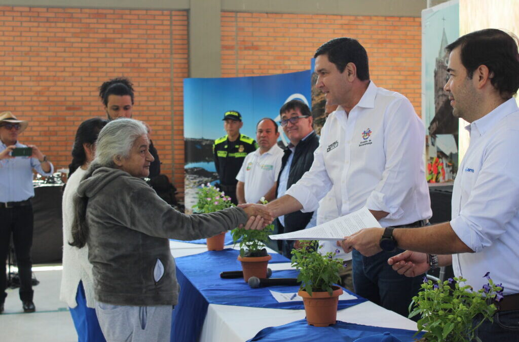 41 campesinos son los guardianes del agua que surte a Bucaramanga