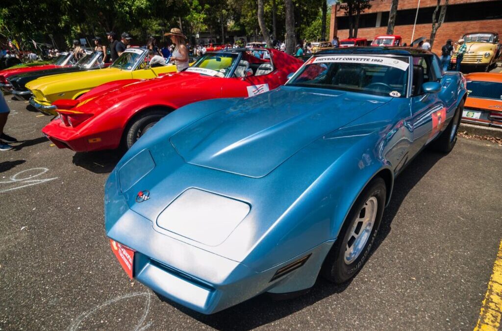 250 vehículos participarán en el desfile de autos clásicos y antiguos