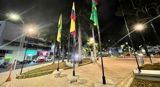 La glorieta del Estadio Alfonso López y el Bulevar Santander volvieron a brillar