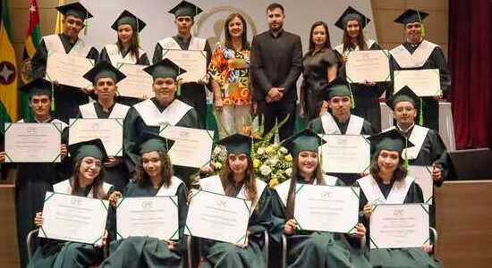 Más de 300 jóvenes graduados con becas de educación superior de la Alcaldía de Bucaramanga