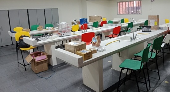 El moderno laboratorio que estrenarán los estudiantes del colegio Liceo Patria