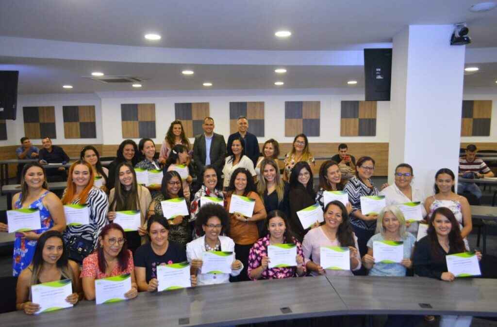 41 mujeres finalizaron el seminario de finanzas personales