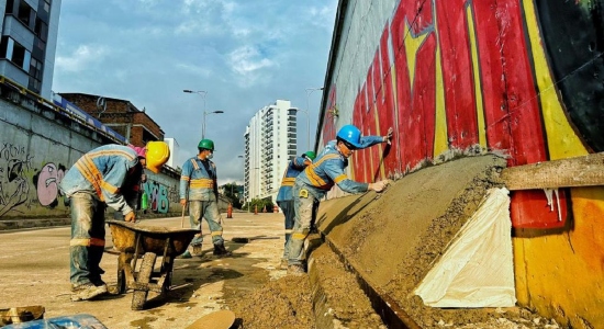 Se están anulando los andenes en los accesos del deprimido del Mesón de Los Búcaros