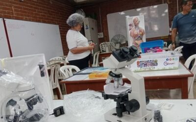 Colegio Aurelio Martínez Mutis recibió novedoso laboratorio de química y ciencias