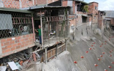 Gustavo Cadena, uno de los 2.300 beneficiarios de las pantallas ancladas de San Gerardo