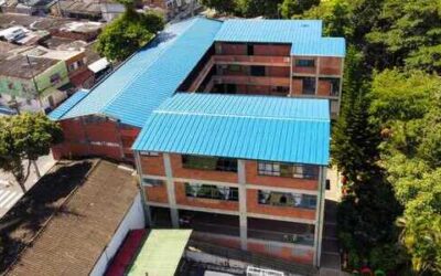 Completamente techado quedó el colegio San Francisco de Asís de Bucaramanga