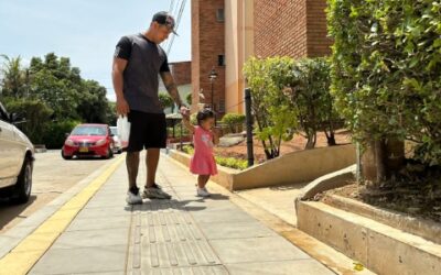 La comunidad del barrio Quinta Estrella estrena andenes