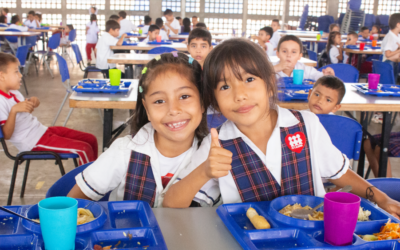 1.219 niños del colegio Colorados se nutrencon el PAE que entrega la Alcaldía deBucaramanga