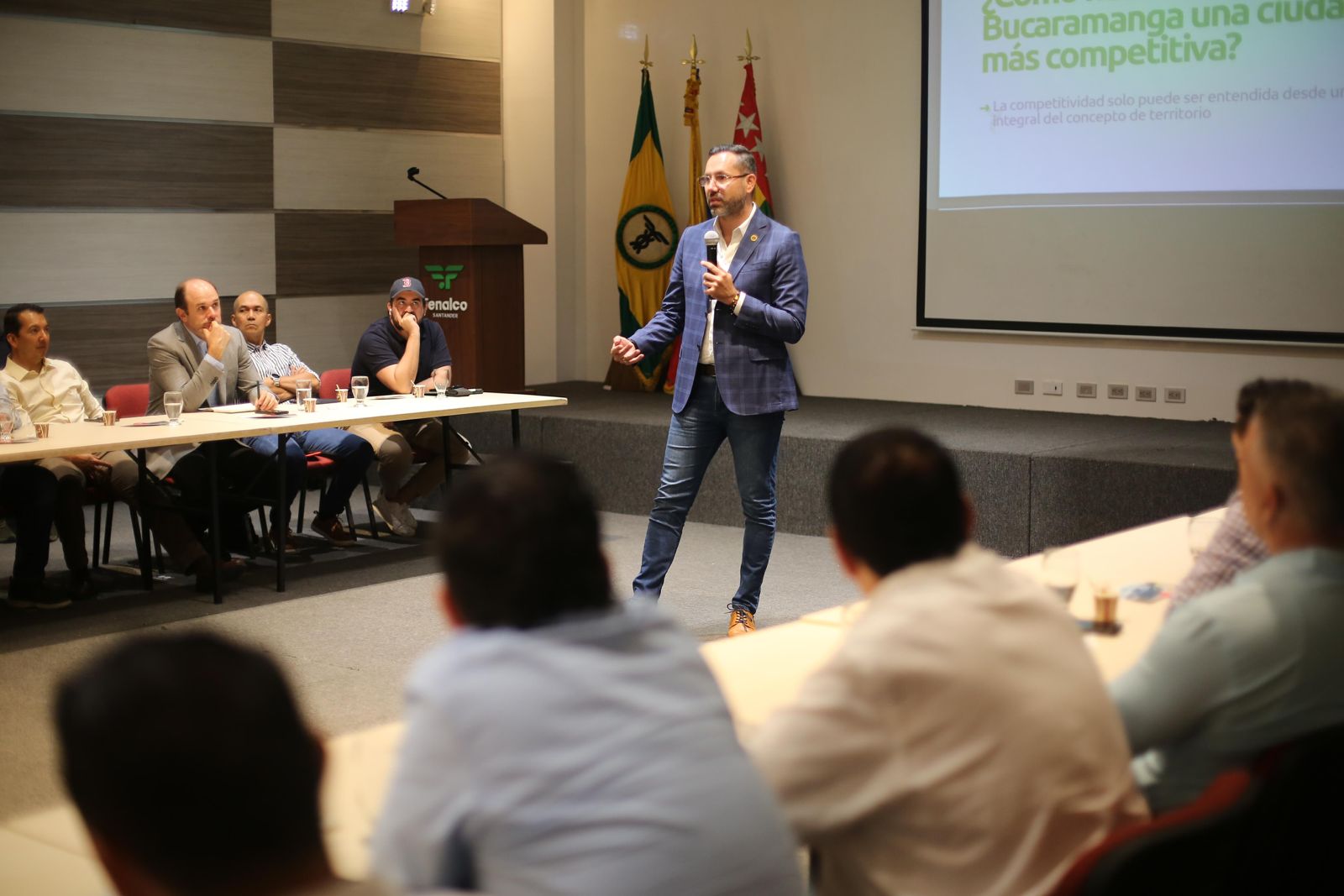Mesa sectorial fortalecerá el sector empresarial y comercial de Bucaramanga