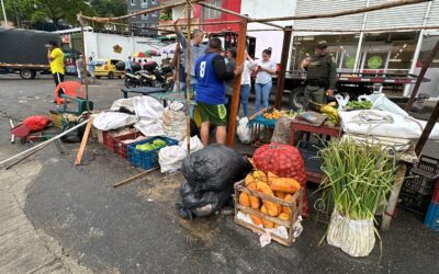 Control de sensibilización a vendedores y transportadores informales del  barrio Colorados llevó a cabo la Alcaldía de Bucaramanga