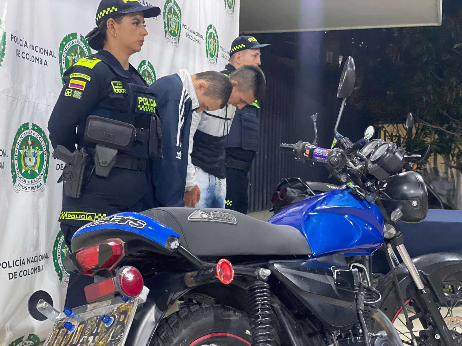 Operativos de seguridad contra caravanas nocturnas de motocicletas en Bucaramanga.