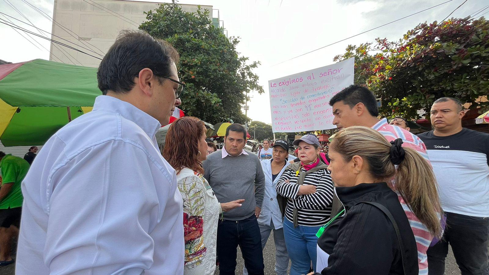 Estamos del lado de la comunidad Plaza San Francisco