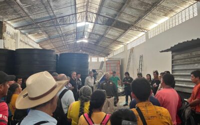 Entregamos de tanques de agua a pequeños productores afectados por el fenómeno del niño