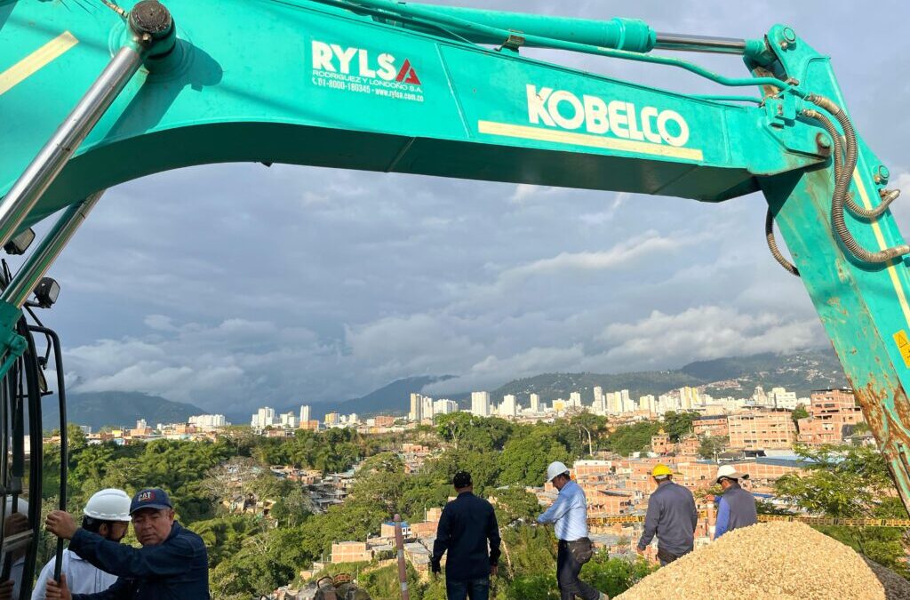 Arrancó megaobra de pantalla anclada en La Feria para impactar más de 600 familias