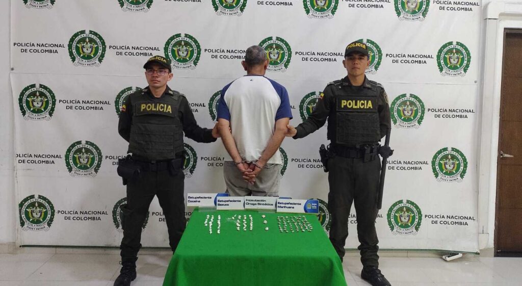 Así se dio la captura de la banda «los chunchulleros» por intentar ingresar drogas a estación de Policía