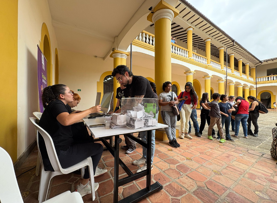 La EMA fortalece su democracia: estos son los nuevos representantes estudiantiles y docentes