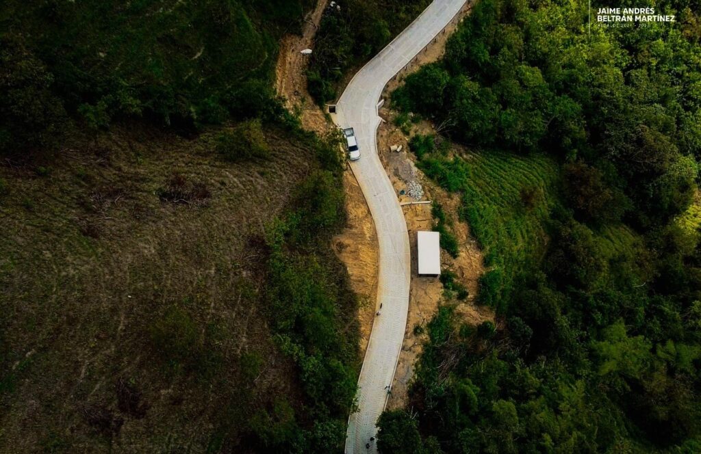 Campesinos recibieron $2.050 millones para construir vías