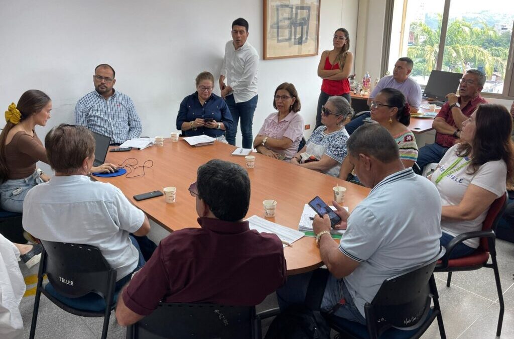 Alcaldía socializó proyecto inconcluso del Diamante II con la comunidad