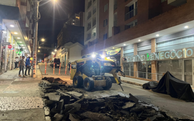 Estamos pavimentando la calle 35 con 25