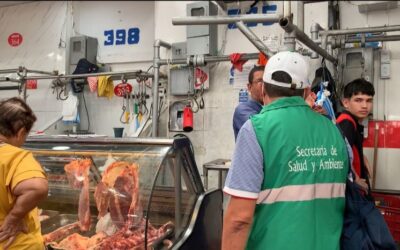 Secretaría de Salud decomisa carne molida en Plaza de San Francisco por incumplimiento de norma sanitaria