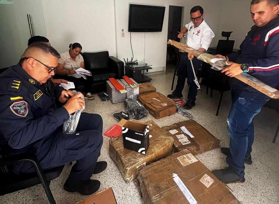 Bomberos de Bucaramanga renueva sus equipos especializados