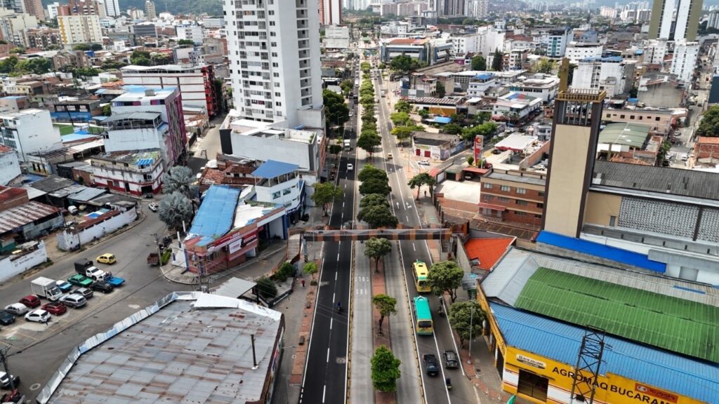 Bucaramanga renueva sus andenes con inversión histórica de $16 mil millones