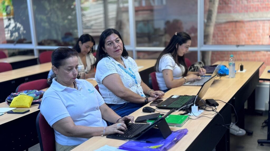 Bucaramanga avanza en la legalización de barrios: segundo día de mesa de trabajo junto al Ministerio de Vivienda
