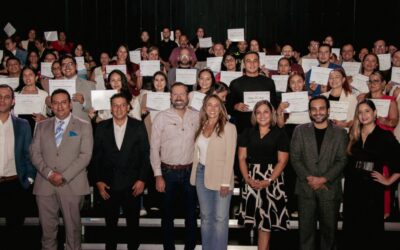 Bucaramanga entrega 300 becas de pregrado, maestría y doctorado