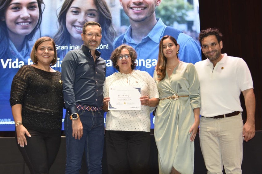 300 becas de maestría fortalecen la educación en Bucaramanga