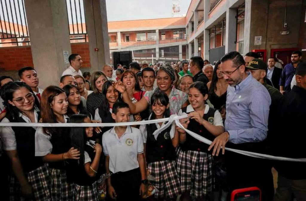 Inversión de $396 millones para el agua potable de colegios rurales