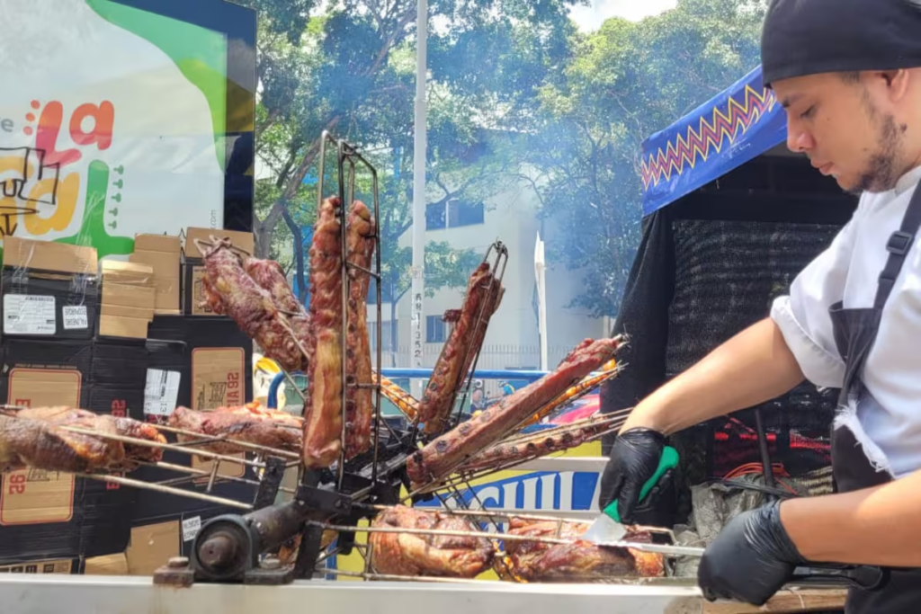 Sabores Bucaramanga llegan a la Plazoleta Luis Carlos Galán