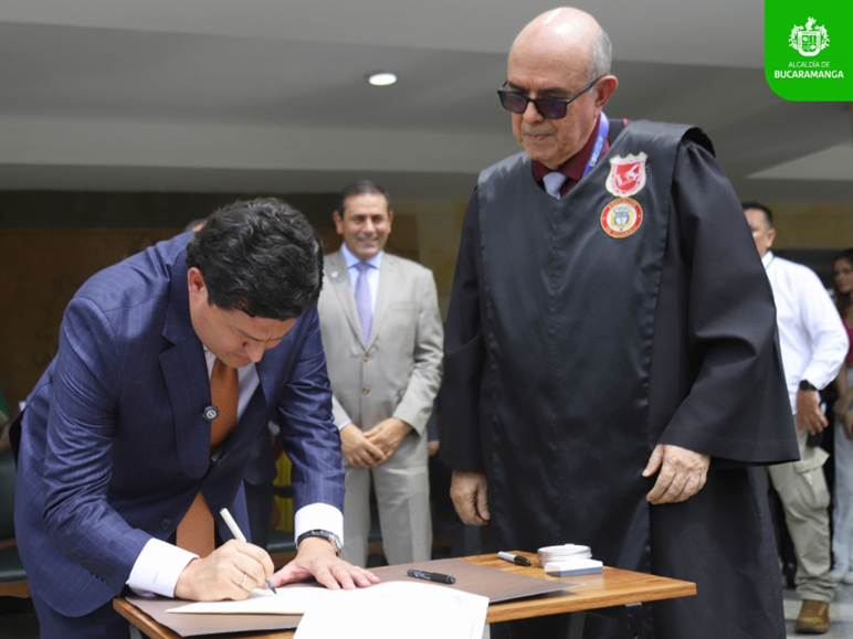 Javier Sarmiento es el alcalde designado de Bucaramanga