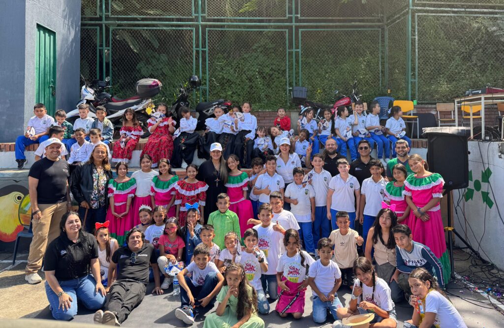 Niños del sector rural brillaron en una jornada de arte y formación en el marco del EmaFest 2025