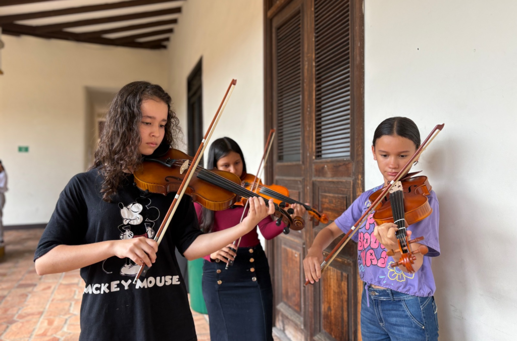 La EMA tiene 3 mil cupos para carreras artísticas