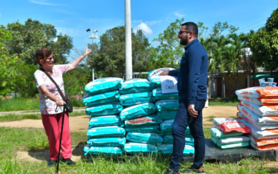 Alcalde Cristian Portilla entregó cinco toneladas de alimento a animalitos vulnerables