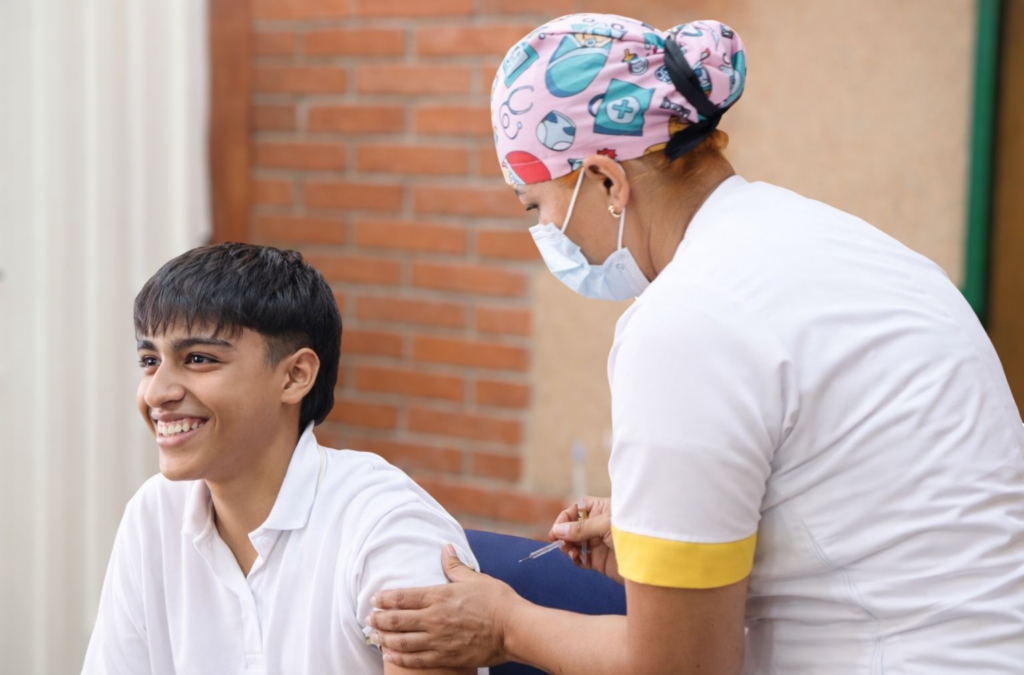 Arranca la ruta escolar de vacunación del ISABU