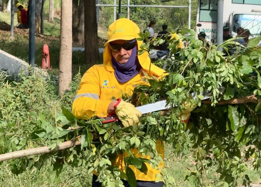 Comuna 1: Alcaldía lidera acciones para recuperar y embellecer el Parque Jardines del Tejar