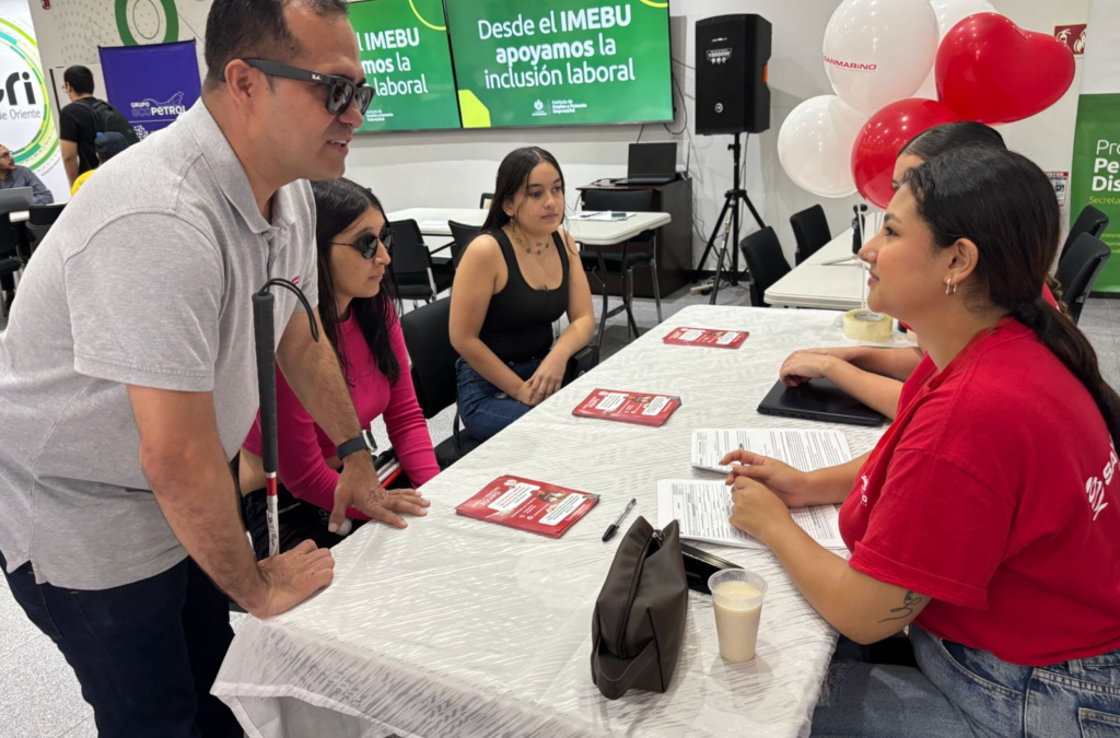Bucaramanga fortalece el empleo con inclusión laboral