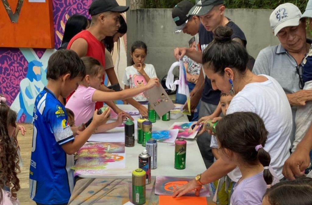 Bucarasanta se llena de arte urbano en la Comuna 14