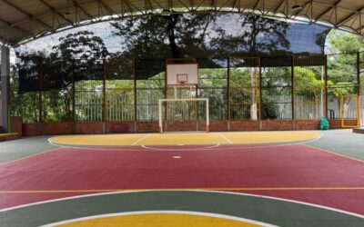 Después de siete años, la cancha de Los Héroes vuelve a brillar para la comunidad