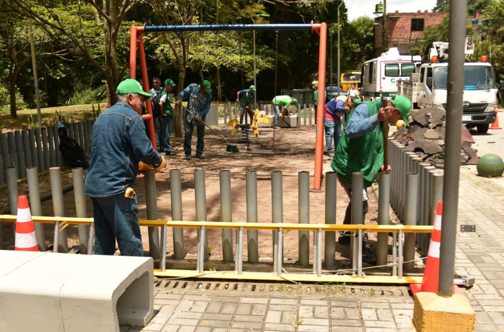 Intervención en el Cristal Bajo con alcalde en mi barrio